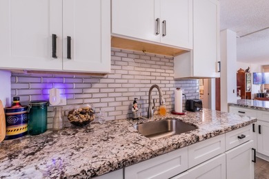 Beach Condo For Sale in Lahaina, Hawaii