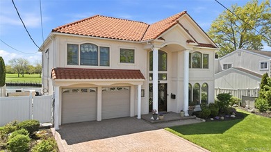 Beach Home For Sale in Merrick, New York