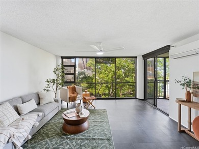 Beach Condo Active Under Contract in Honolulu, Hawaii