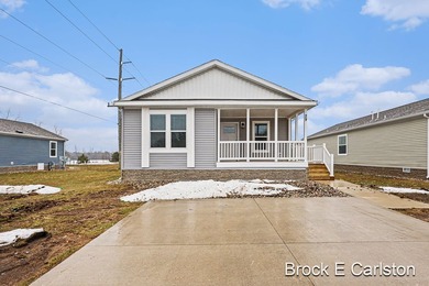 Beach Home Sale Pending in Norton Shores, Michigan