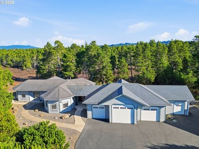 Beach Home For Sale in Florence, Oregon