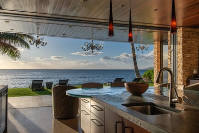 Beach Home Sale Pending in Kihei, Hawaii