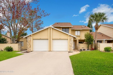 Beach Townhome/Townhouse For Sale in Daytona Beach, Florida