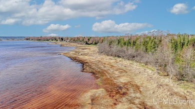Beach Acreage For Sale in Rapid River, Michigan