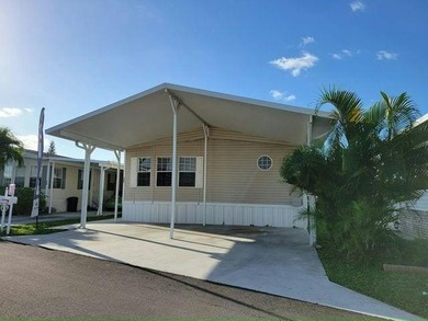 Beach Home For Sale in Palm Beach Gardens, Florida