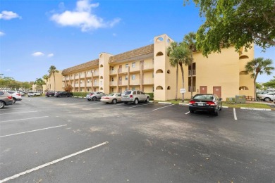 Beach Condo For Sale in Sunrise, Florida