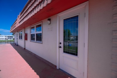 Beach Condo For Sale in Delray Beach, Florida