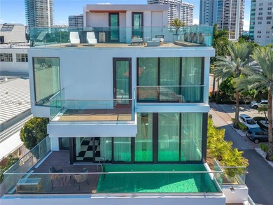 Beach Home For Sale in Miami Beach, Florida