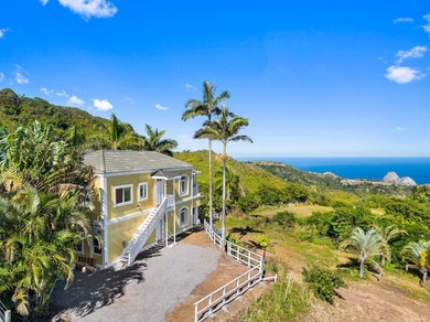 Beach Home For Sale in Wailuku, Hawaii