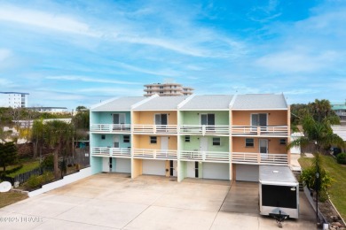 Beach Townhome/Townhouse For Sale in Daytona Beach, Florida