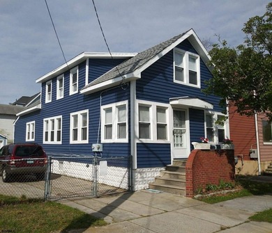 Beach Townhome/Townhouse For Sale in Wildwood, New Jersey