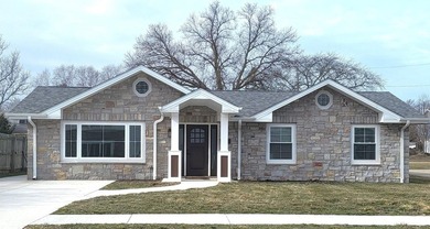 Beach Home For Sale in New Buffalo, Michigan