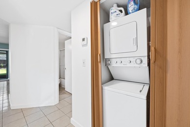 Beach Condo For Sale in Margate, Florida