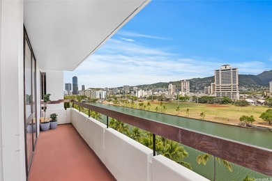 Beach Condo Active Under Contract in Honolulu, Hawaii