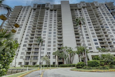 Beach Condo For Sale in Aventura, Florida