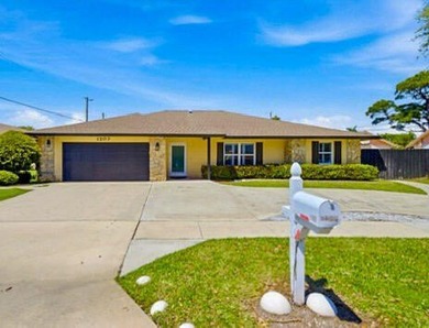 Beach Home Active Under Contract in Lantana, Florida