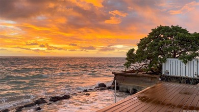 Beach Home For Sale in Hauula, Hawaii