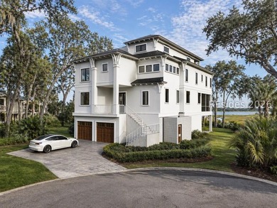 Beach Home For Sale in Hilton Head Island, South Carolina