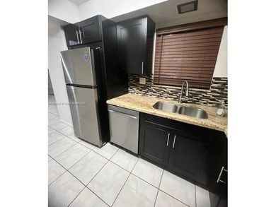 Beach Condo For Sale in Sunrise, Florida