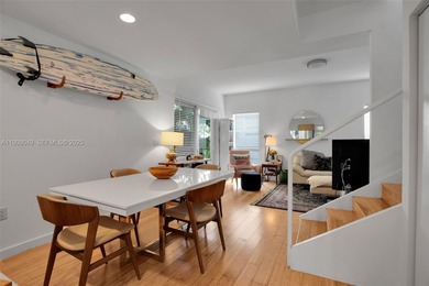 Beach Townhome/Townhouse For Sale in Miami Beach, Florida