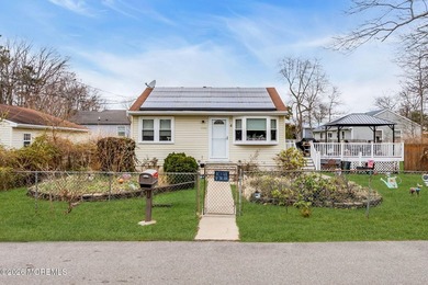 Beach Home For Sale in Toms River, New Jersey