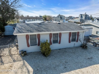 Beach Home Sale Pending in Beach Haven West, New Jersey