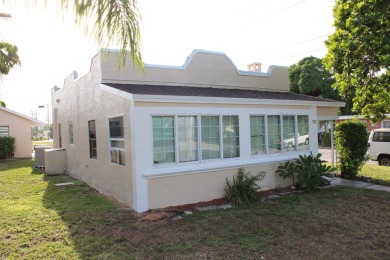 Beach Townhome/Townhouse For Sale in Lake Worth Beach, Florida