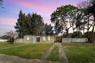 Beach Home Active Under Contract in Port Saint Lucie, Florida