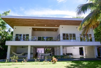 Vacation Rental Beach House in esterillos, Puntarenas