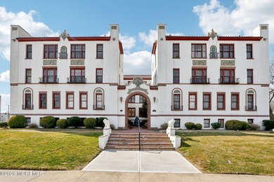 Beach Townhome/Townhouse For Sale in Asbury Park, New Jersey
