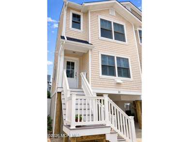Beach Townhome/Townhouse For Sale in Mantoloking, New Jersey