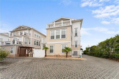 Beach Condo For Sale in Virginia Beach, Virginia