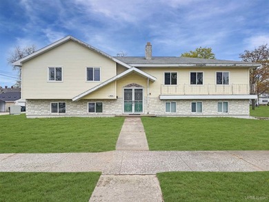Beach Home For Sale in Escanaba, Michigan