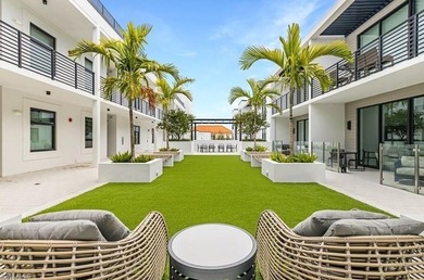 Beach Condo For Sale in Naples, Florida