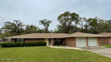 Beach Home Sale Pending in Long Beach, Mississippi