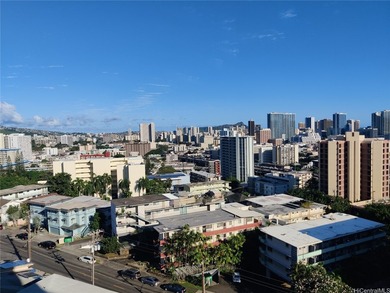 Beach Condo For Sale in Honolulu, Hawaii