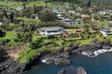 Beach Home For Sale in Hana, Hawaii