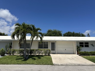Beach Condo Active Under Contract in Lantana, Florida