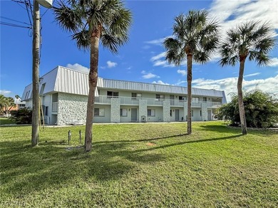 Beach Condo For Sale in Cape Coral, Florida
