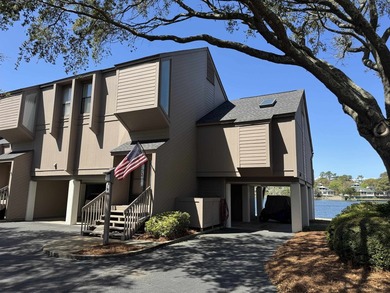 Beach Condo Sale Pending in Pawleys Island, South Carolina