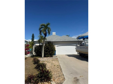 Beach Home For Sale in Fort Myers, Florida