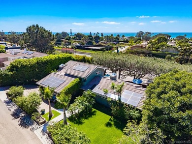 Beach Home For Sale in Del Mar, California