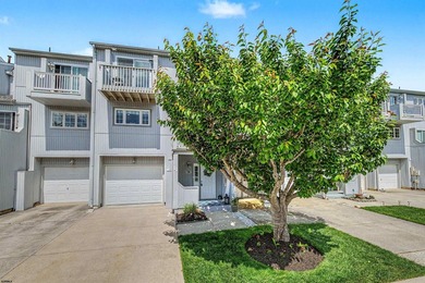 Beach Townhome/Townhouse For Sale in Brigantine, New Jersey