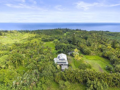 Beach Home For Sale in Haiku, Hawaii