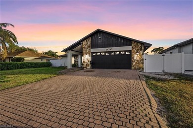 Beach Home For Sale in Naples, Florida