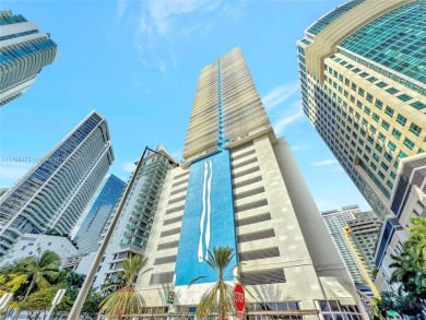 Beach Condo For Sale in Miami, Florida