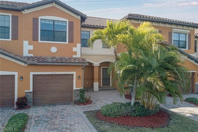 Beach Townhome/Townhouse For Sale in Fort Myers, Florida