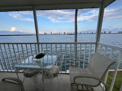 Beach Home For Sale in North Palm Beach, Florida