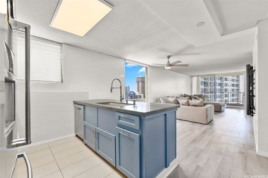 Beach Condo For Sale in Honolulu, Hawaii