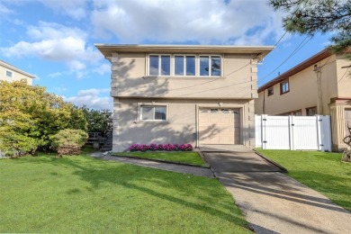 Beach Home For Sale in Freeport, New York